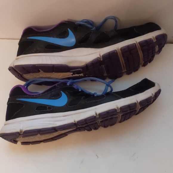 Nike Revolution 2 Active running sneakers-sz 8 1/2 - Picture 3 of 6